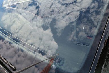 Stenslag i Skoda Octavia forrude