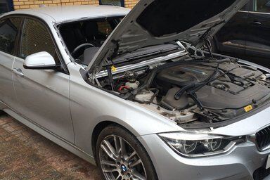 BMW front windscreen replacement UK